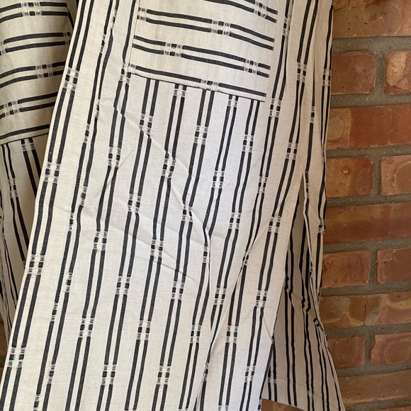 Universal Threads Long Roaming Lightweight Coverup - Picture 9 of 9